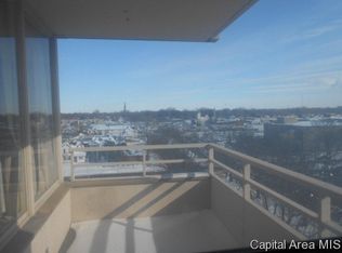 718 S 7th St APT 707, Springfield, IL 62703