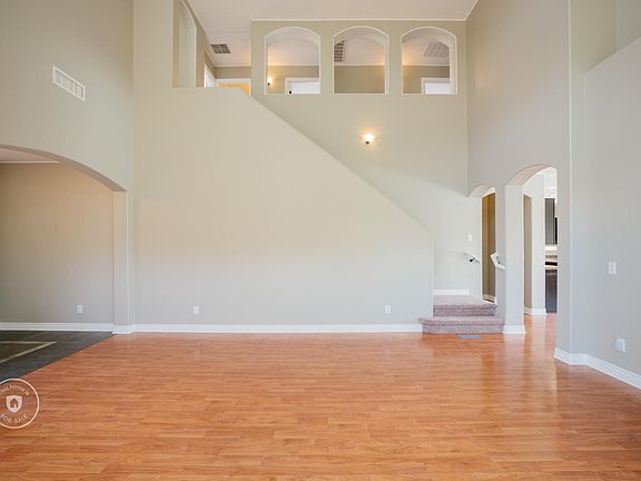 3rd image of 17649 N 168th Ln