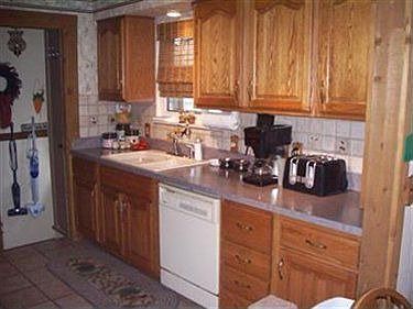 4th image of 161 W Glendale St