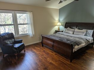 109 Woodglen Dr, Cary, NC 27518
