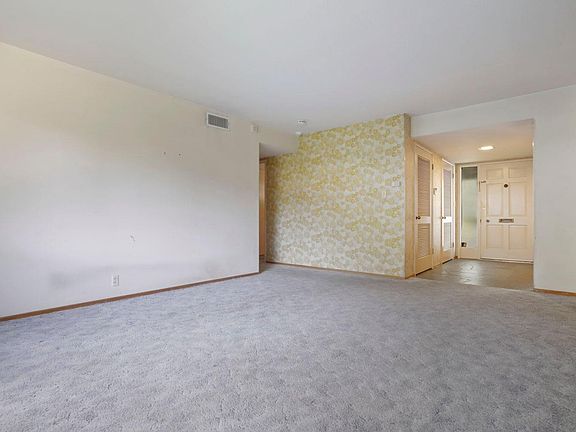 5th image of 2214 Fernvale Dr