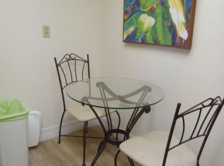 37 High Point Cir E APT 108, Naples, FL 34103