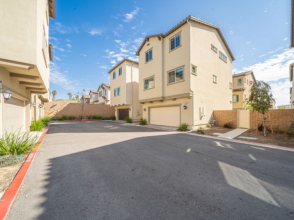 1st image of 27658 Heartwood Dr