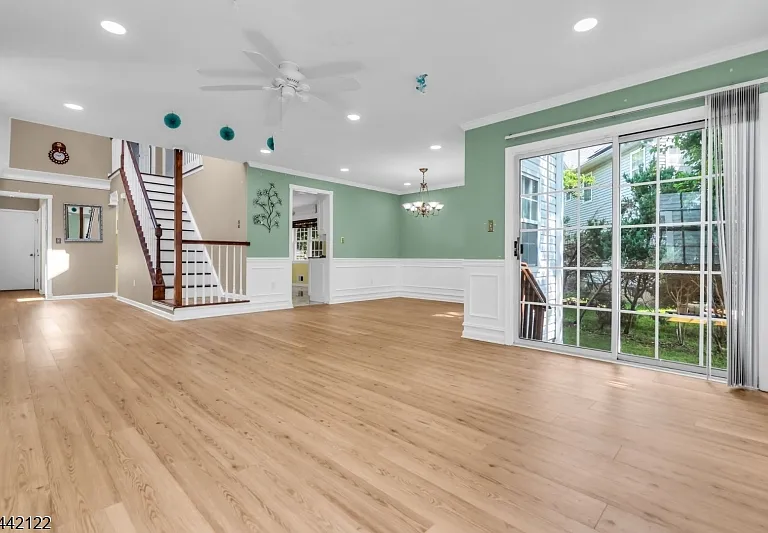67 Nostrand Rd — Photo 9