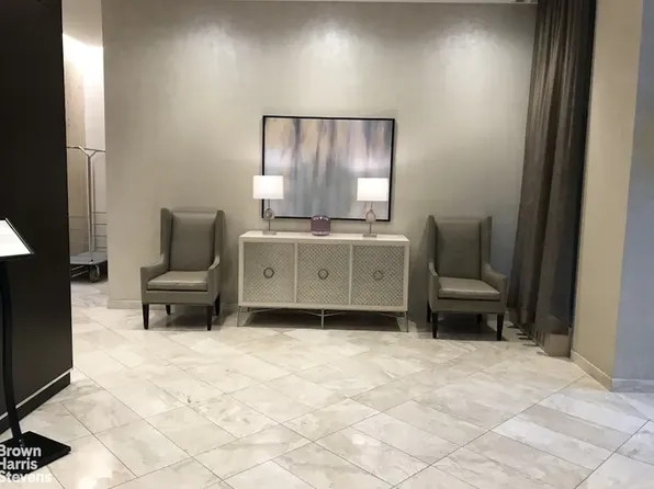 75 Henry Street image 23 of 25