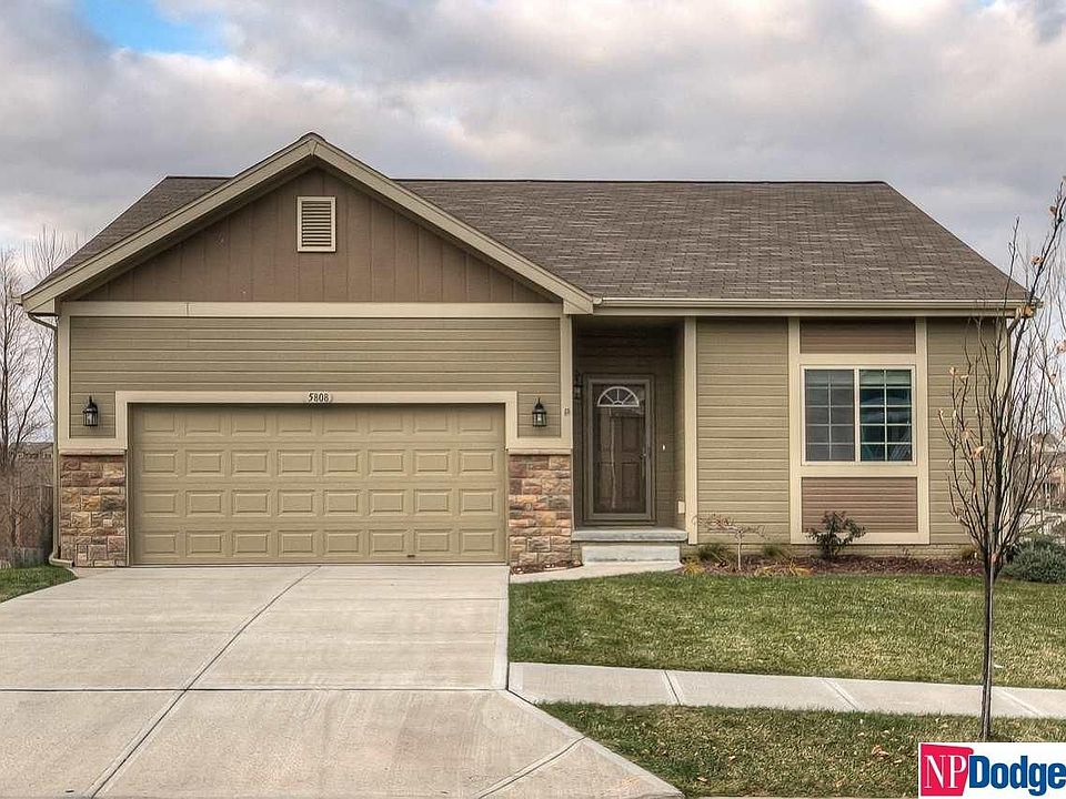 1st image of 5808 S 190th Ter
