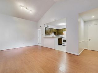 2574 Marilee Ln APT 27, Houston, TX 77057