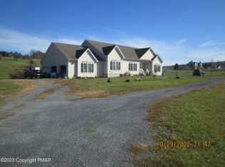 1215 Bearfoot Path, Saylorsburg, PA 18353