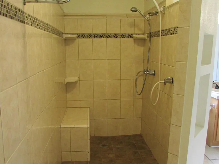 1065 Sedgewood Cir — Photo 37