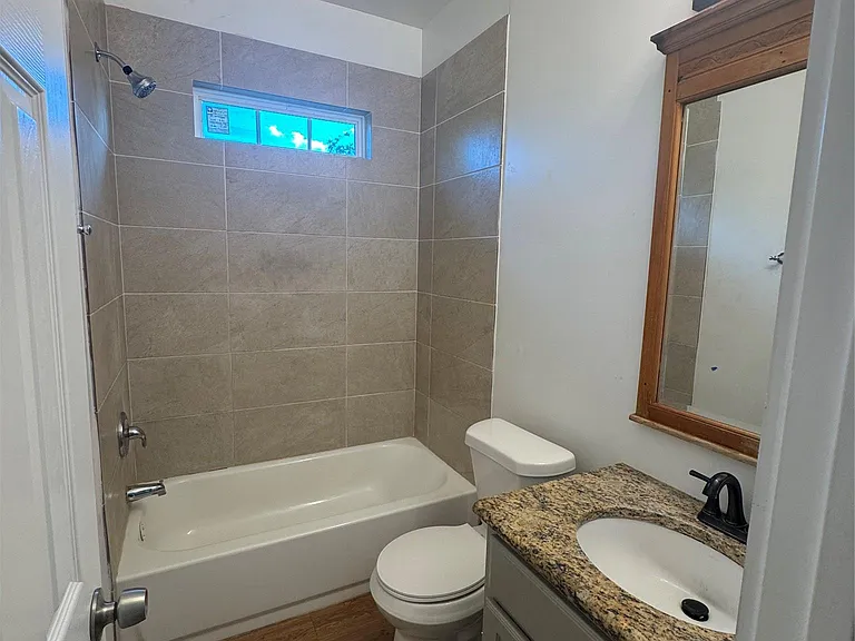 1029 Old McDade Rd #D — Photo 17