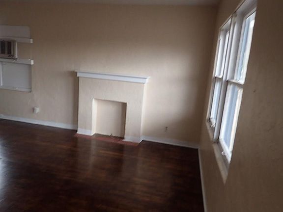 3rd image of 3030 Nations Ave