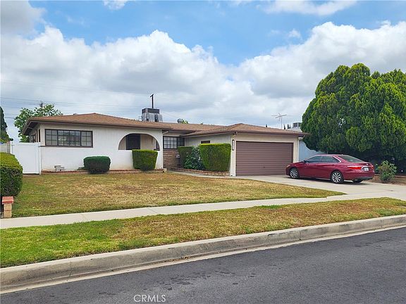 2nd image of 10014 Gaviota Ave