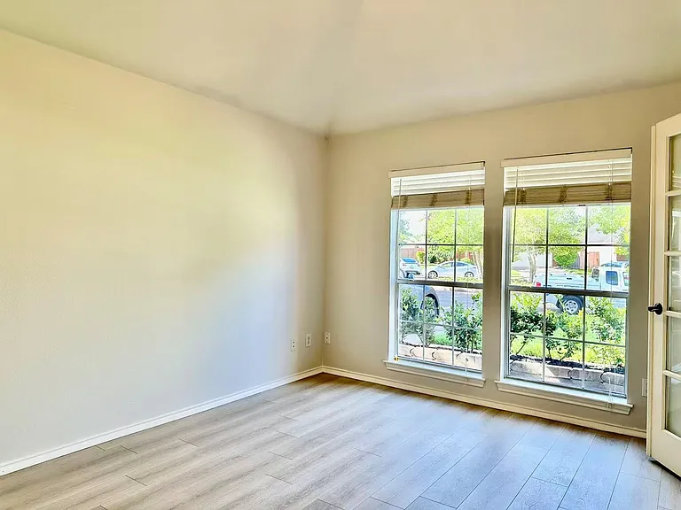 3131 Valley Ct — Photo 26