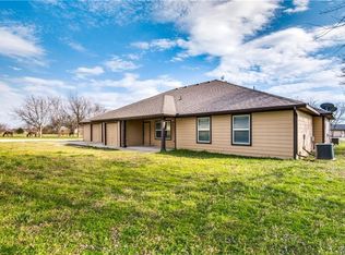 6452 Gregg Rd, Krum, TX 76249