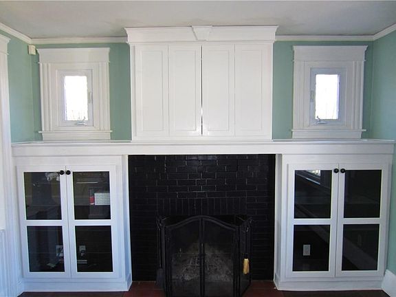 Fireplace with Built-ins! WOW!