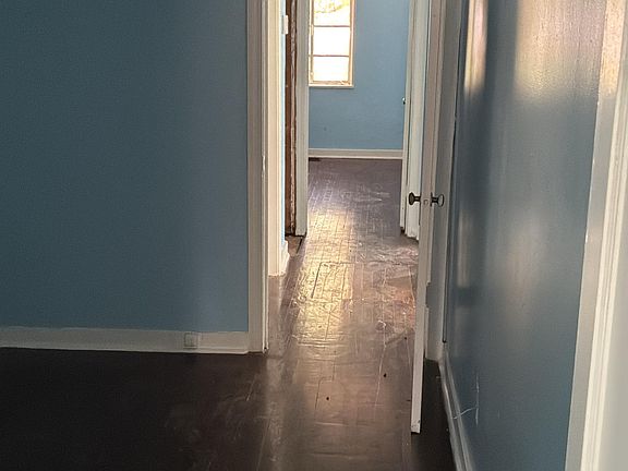 4th image of 3536 Rosemary Ave