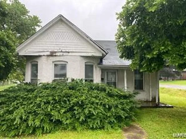 205 S 25th St, Louisiana, MO 63353