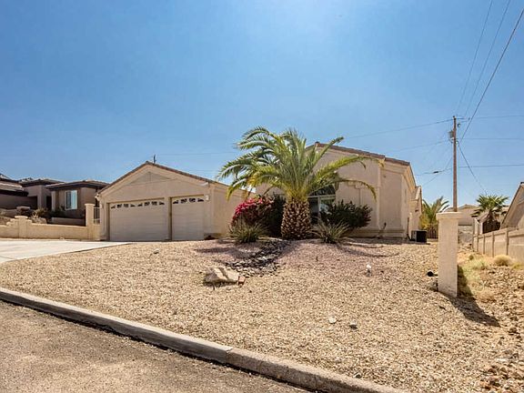 2nd image of 1940 Cabana Dr