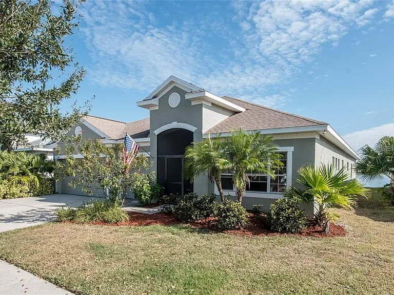 1742 Mira Lago Cir — Photo 3