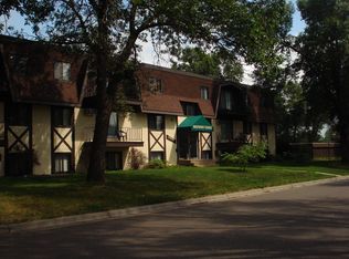 5284 Greenfield Ave, Mounds View, MN 55112