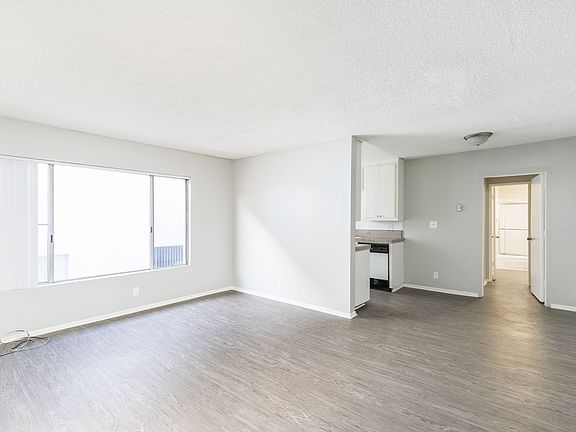 2nd image of 3731 S Canfield Ave #4
