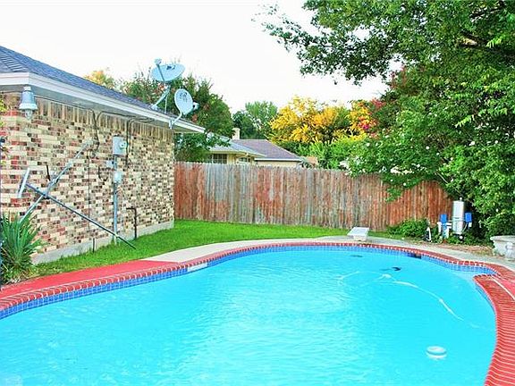 2nd image of 1119 Madlynne Dr