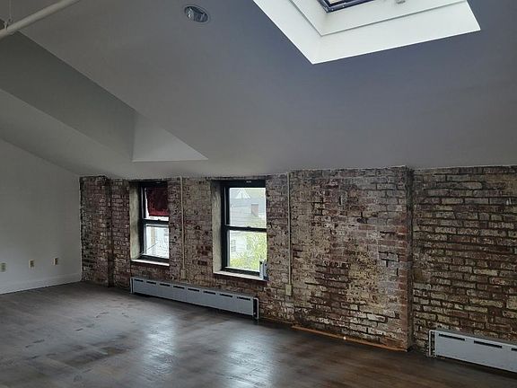 3rd image of 79 Broad St APT 4F