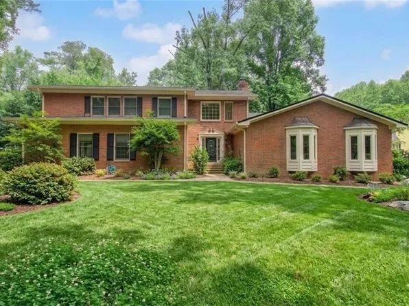 2316 Cross Creek Dr SW, Powder Springs, GA 30127