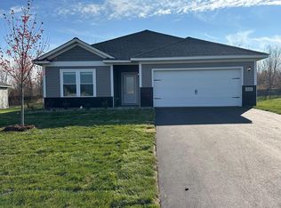 446 Wildflower Ln, Waverly, MN 55390