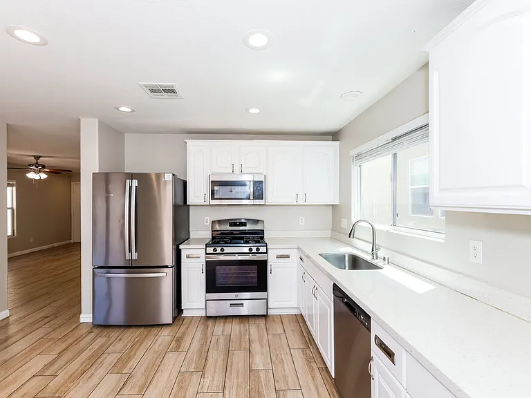 6218 Lone Cypress Ct — Photo 9