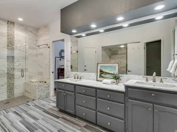 2914 HUNTERS STREAM ST, San Antonio, TX 78230