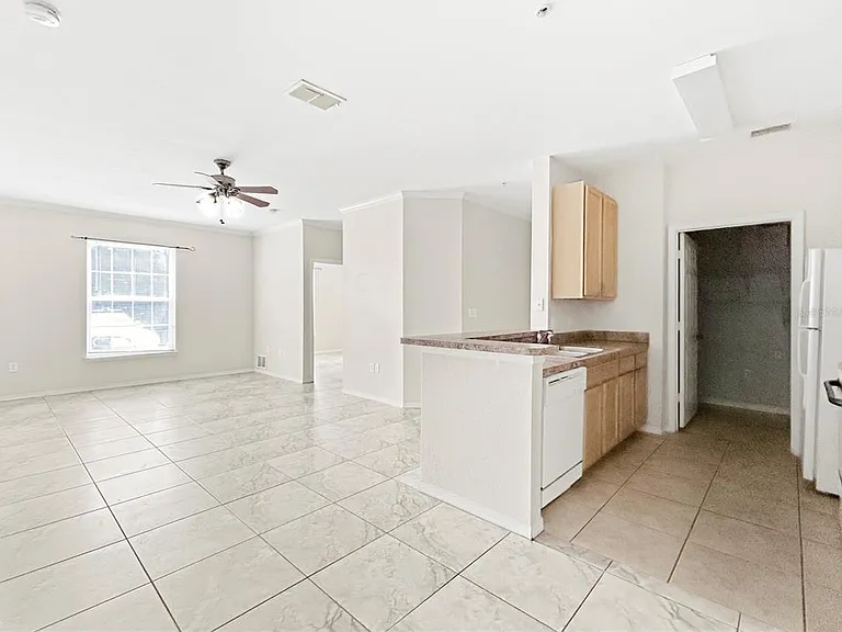 10205 Courtney Palms Blvd #101 — Photo 7