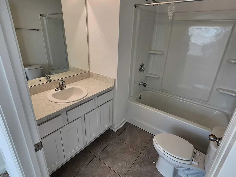 8409 Zenith Cir — Photo 12