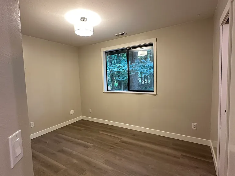 1223 Miller Ave NE — Photo 28