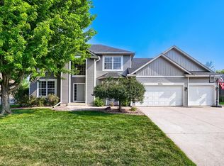 1034 Windmill Crk N, Waconia, MN 55387