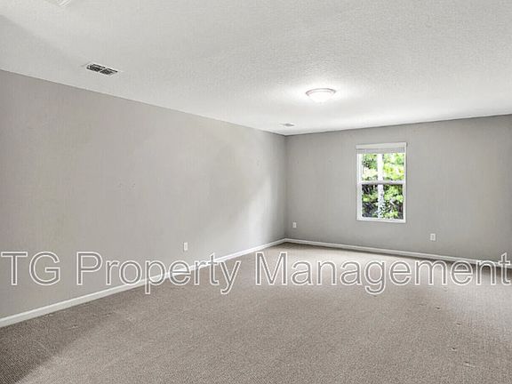 3rd image of 2651 Firethorn Ave