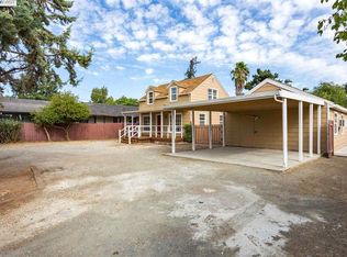 2719 Cowell Rd, Concord, CA 94518
