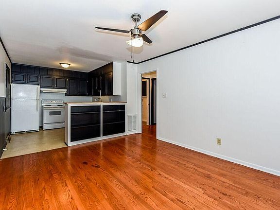 4th image of 3214 Avondale Ave