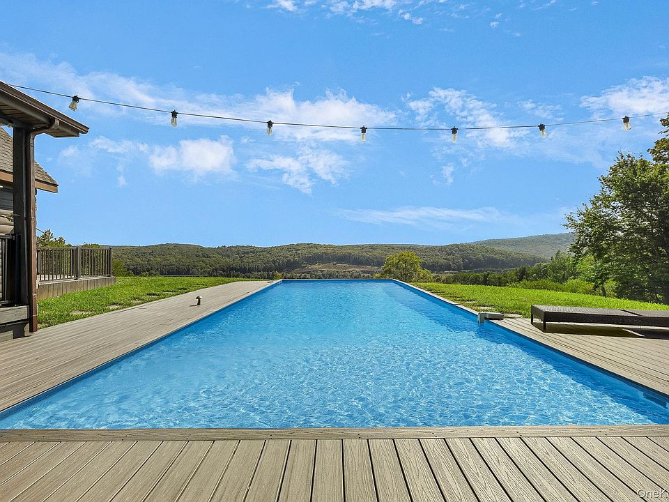1st image of 103 Breezy Hill Road #1