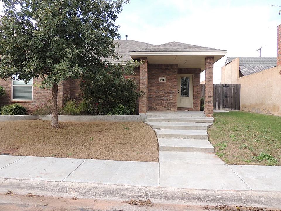 1st image of 1611 Monterrey Dr