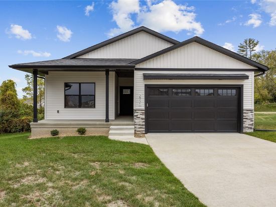 2931 Eight Bells Dr, Marion, IA 52302