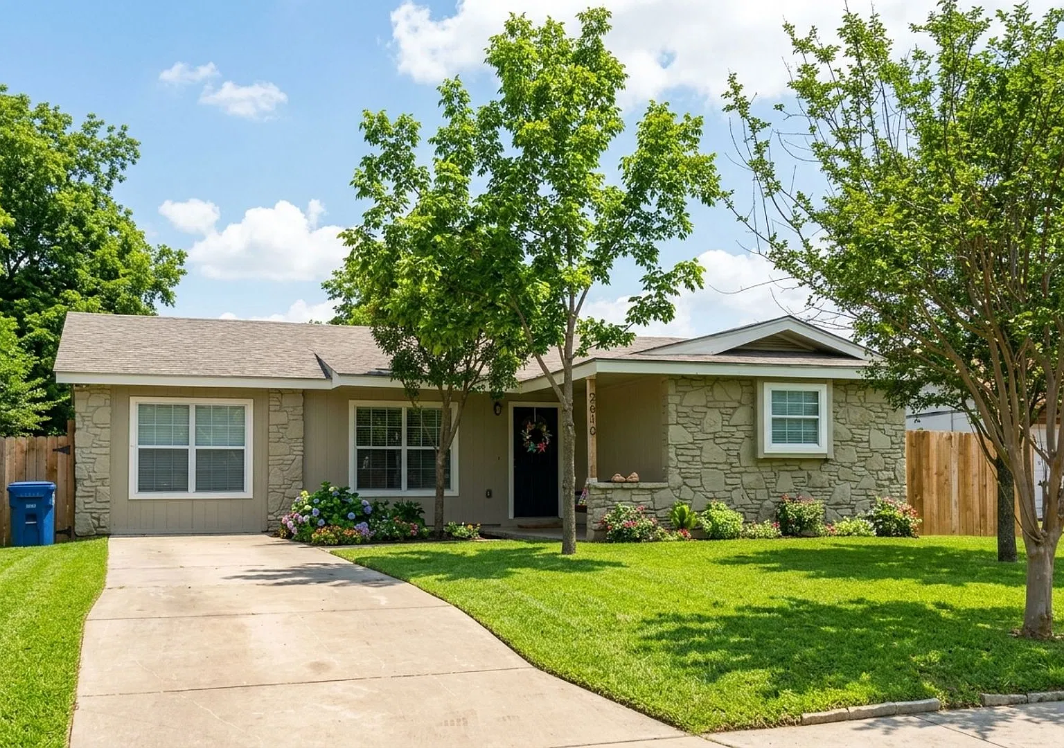 Charming & Move-In Ready 4BR Home in San Antonio — Photo 1