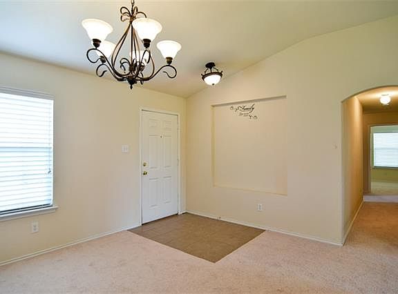 5th image of 1308 Columbus Ln
