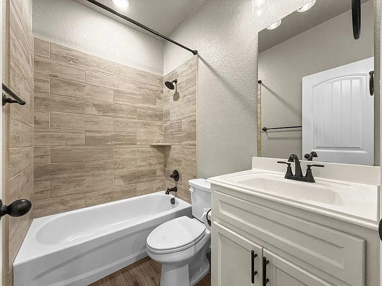 1606 Black Kettle Trl — Photo 15