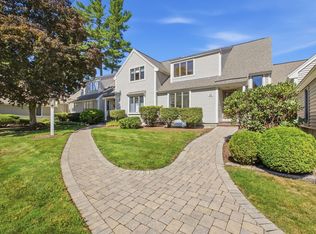 33 Mid Iron Dr UNIT 33, North Reading, MA 01864