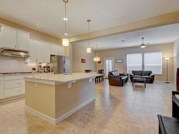 4th image of 4111 Berkman Dr