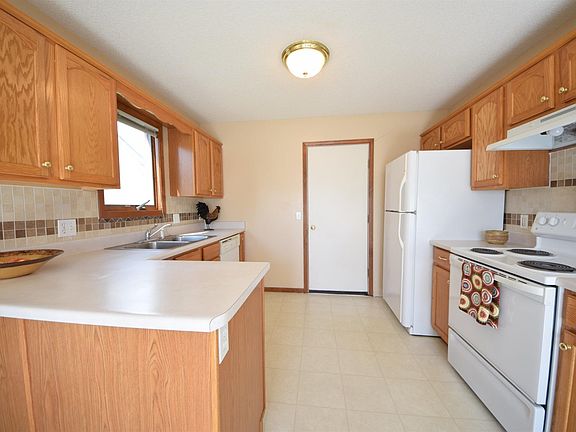 4th image of 9428 Ballymore Dr