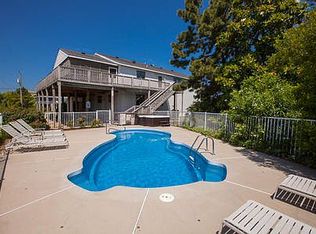 2800 Bluebill Dr, Virginia Beach, VA 23456