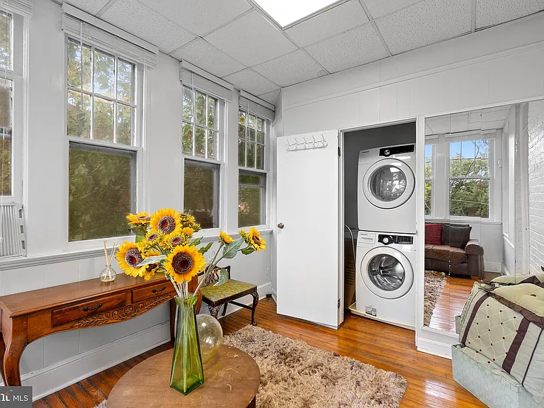 1501 Crittenden St NW — Photo 14