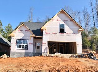 526 Timberline Dr, Lenoir City, TN 37772